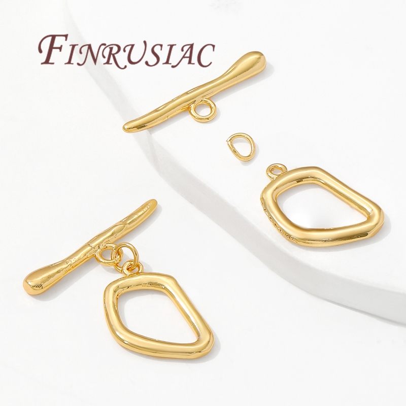 مشابك تبديل مطلية بالذهب عيار  - مراجعة Toggle Clasp Gold وسعره