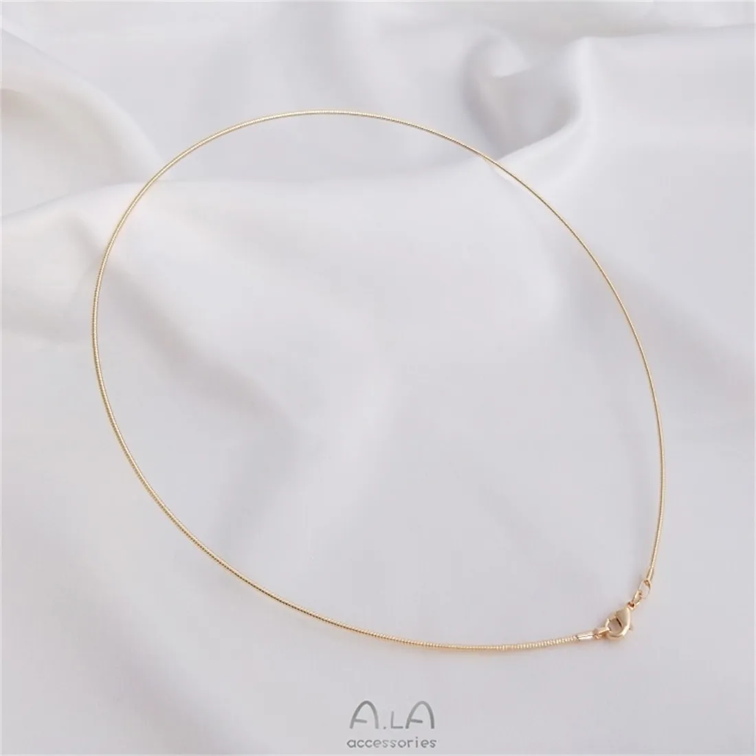 14K الذهب اللون الذاكرة انتعاش - مراجعة Memory Wire Bracelet وسعره